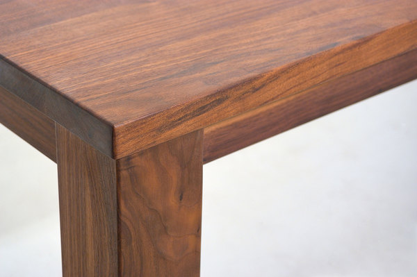 Tisch aus Massivholz FORTE 3 B9X9 1 Maßgefertigt aus Massivholz von vitamin design