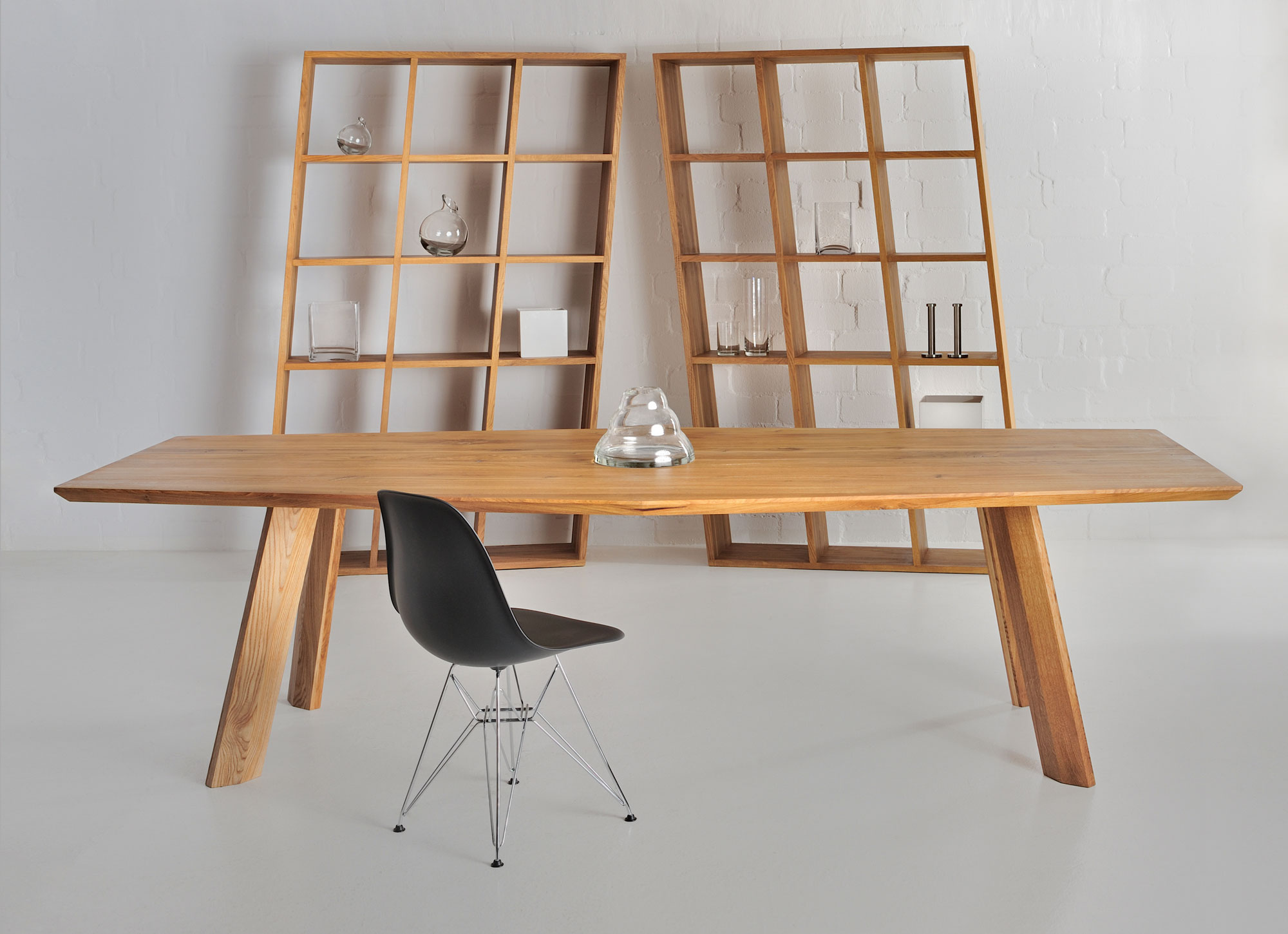 Designer Esstisch RHOMBI 4490pk Maßgefertigt aus Massivholz von vitamin design