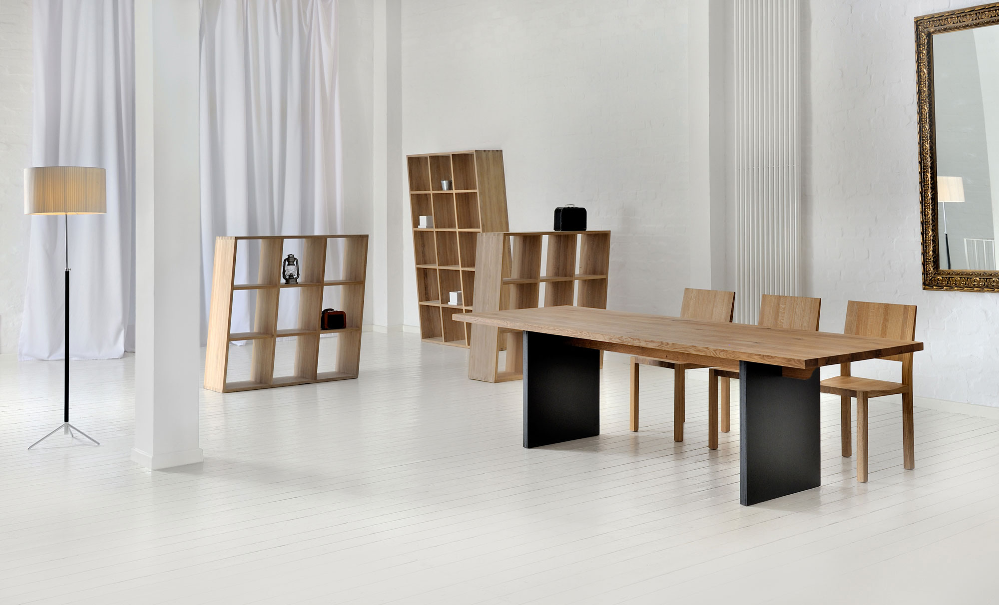 Wangentisch Massivholz SAGA 2439a Maßgefertigt aus Massivholz von vitamin design