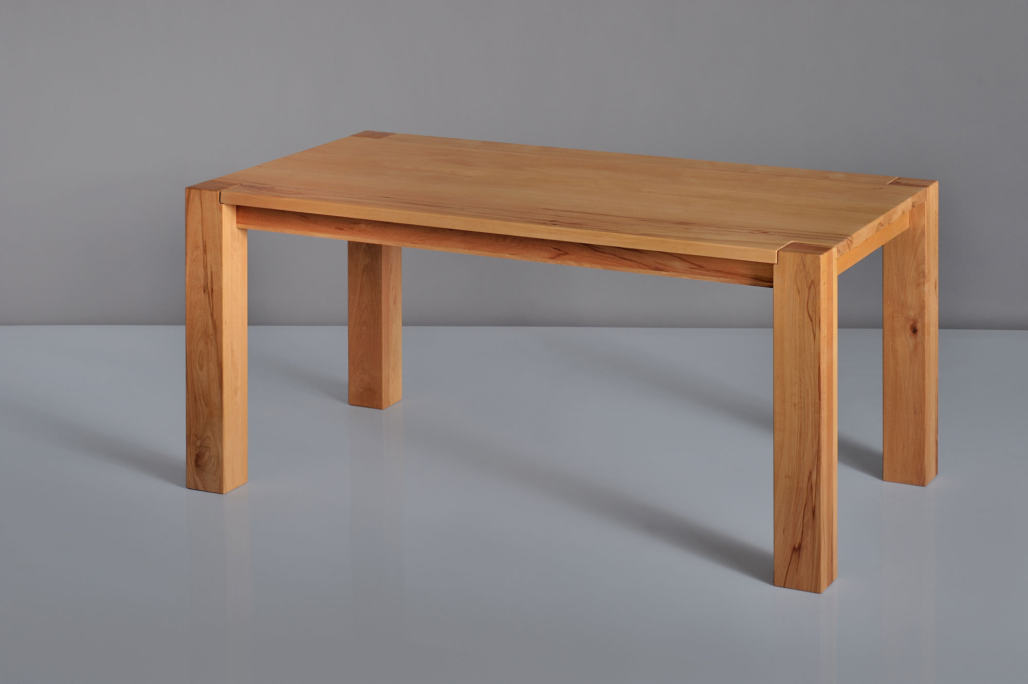 Rustikaler Eichen Esstisch TAURUS 3 t3b11KBU1647 Maßgefertigt aus Massivholz von vitamin design