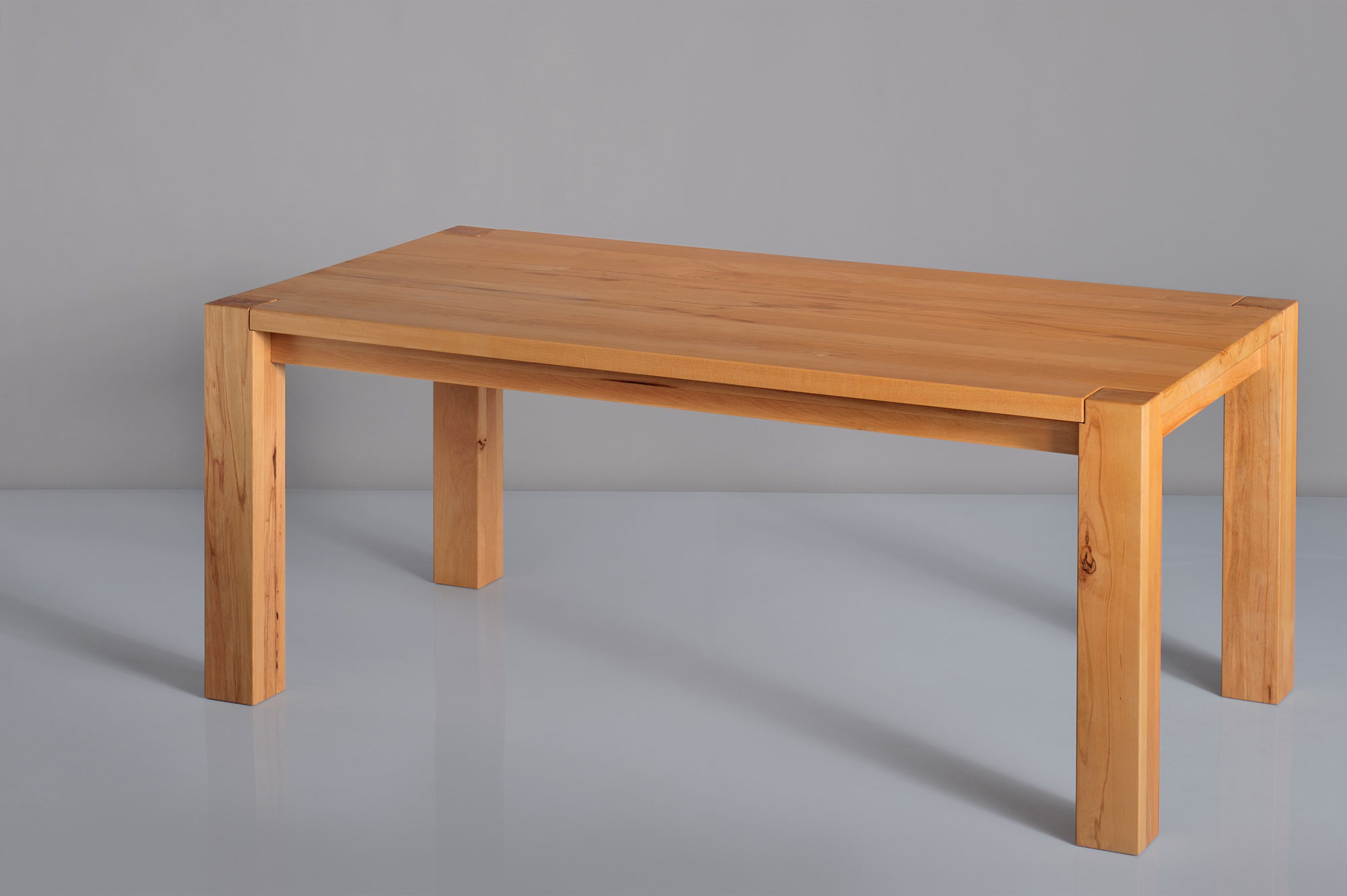 Rustikaler Eichen Tisch TAURUS 4 B11X11 t4b11KBU1637 Maßgefertigt aus Massivholz von vitamin design