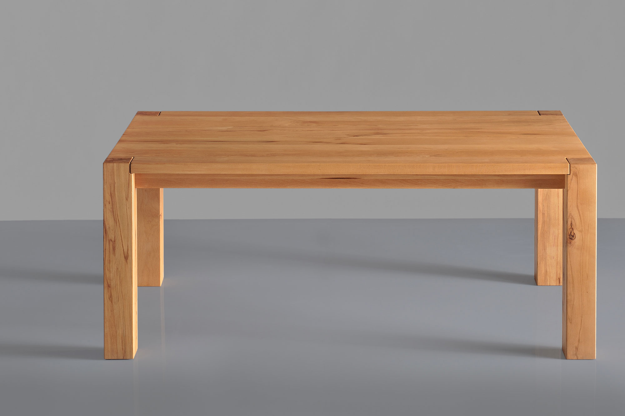 Rustikaler Eichen Tisch TAURUS 4 B11X11 t4b11KBU1621 Maßgefertigt aus Massivholz von vitamin design