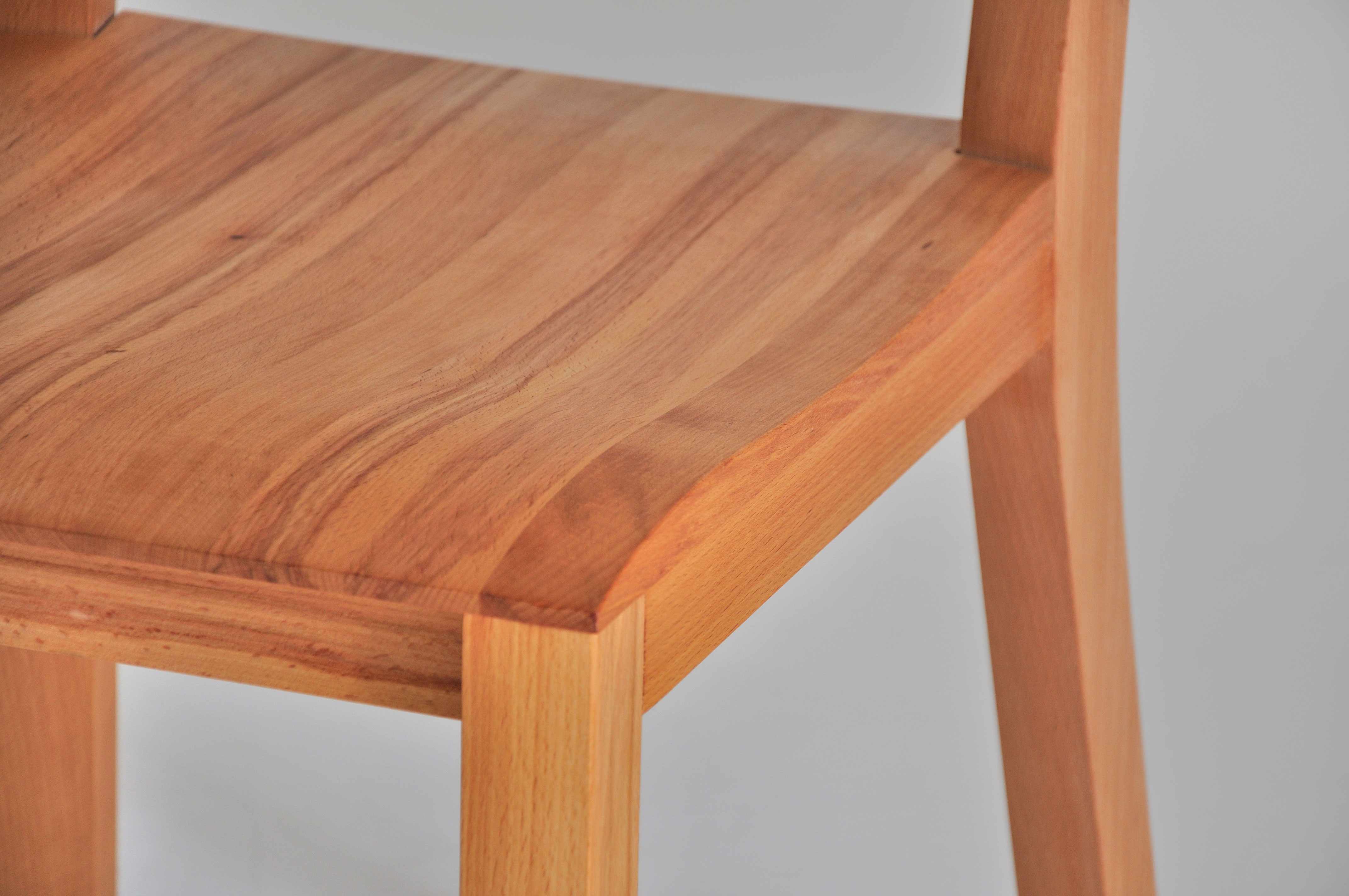 Holz Esszimmerstuhl NOMI DSC6443 Maßgefertigt aus Massivholz von vitamin design