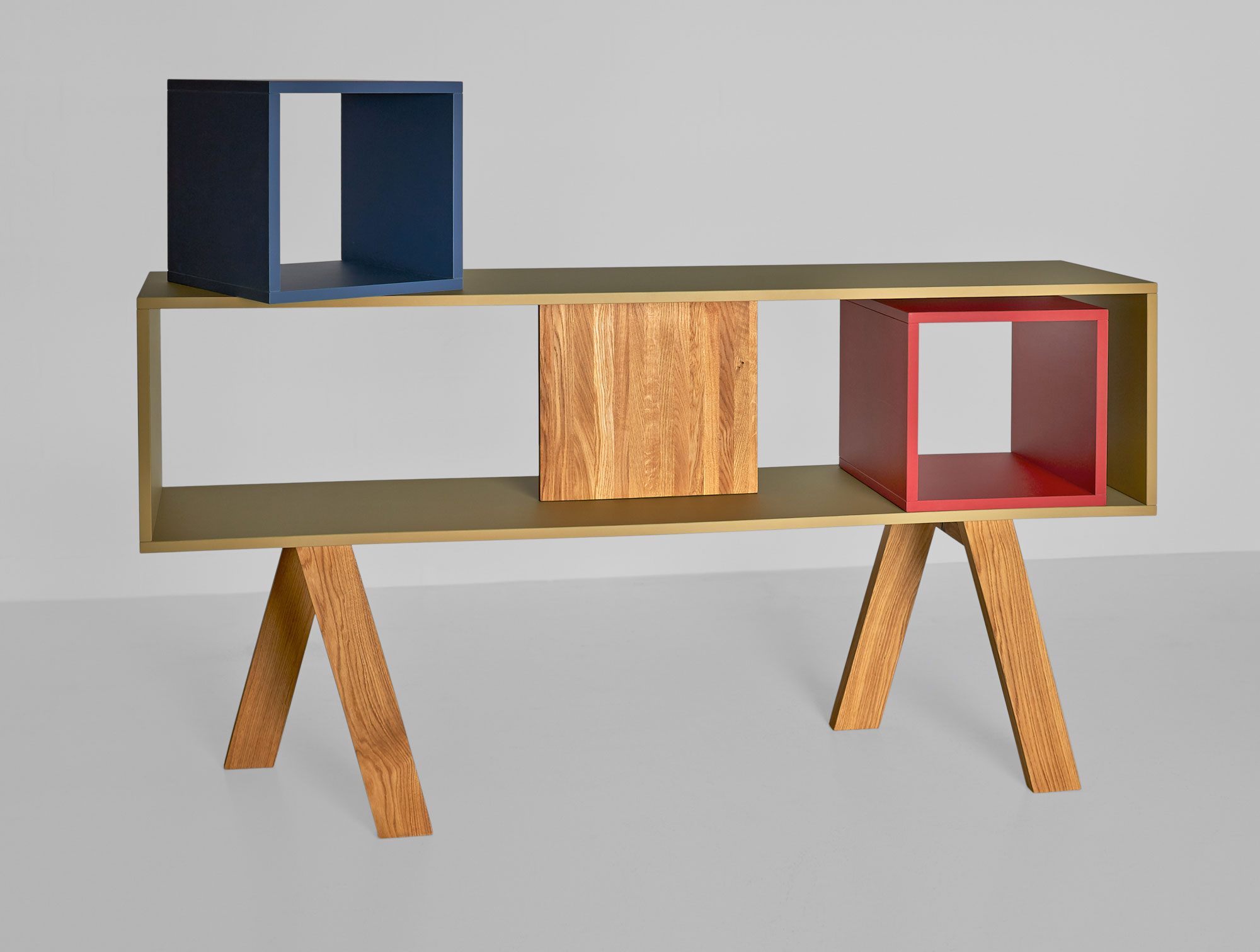 Linoleum Regal WURFEL 0087c Maßgefertigt aus Massivholz von vitamin design