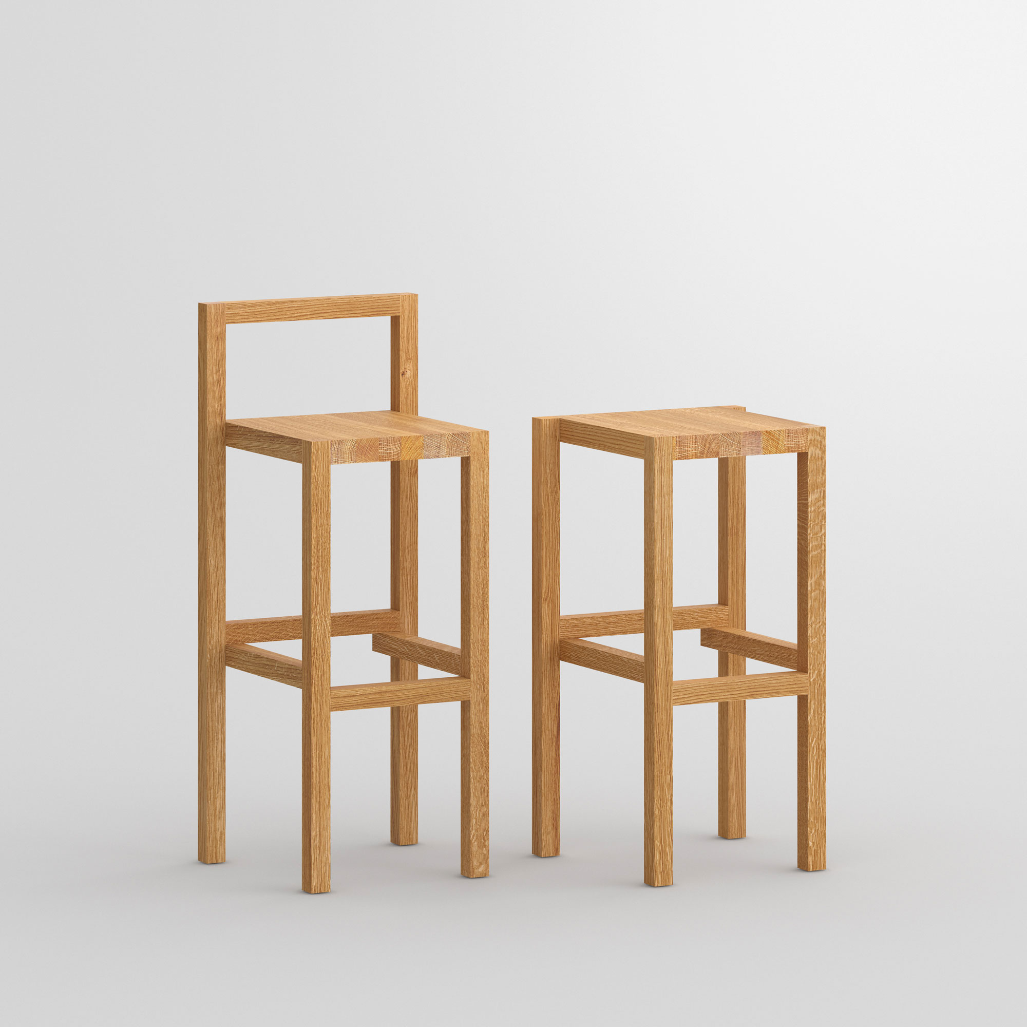Massivholz Barhocker PALI cam1 Maßgefertigt aus Massivholz von vitamin design