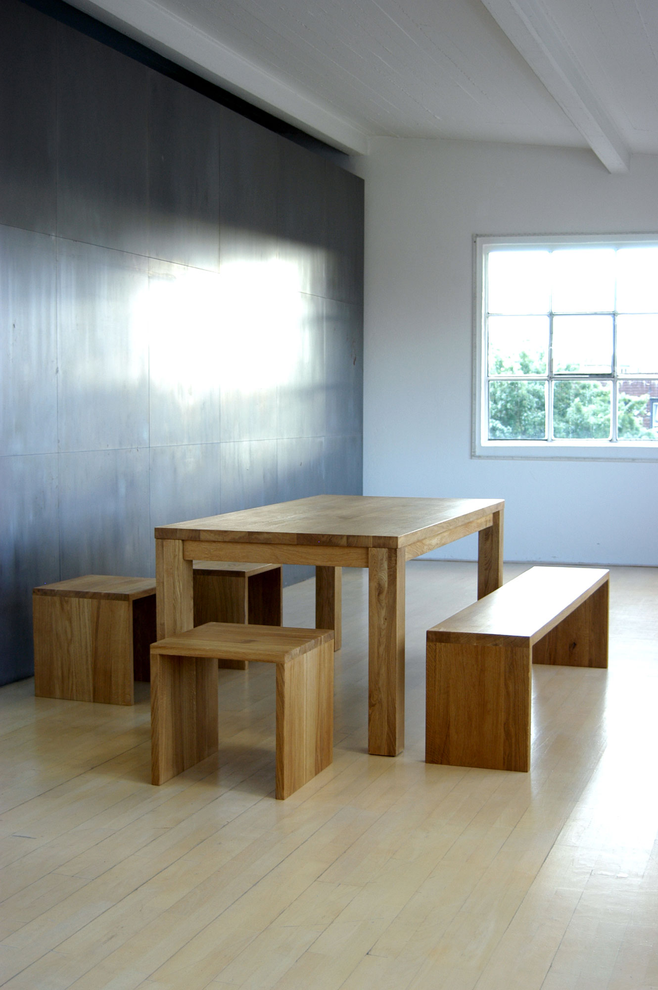 Esszimmertisch Massivholz CUBUS 4 B10X10 6690 Maßgefertigt aus Massivholz von vitamin design