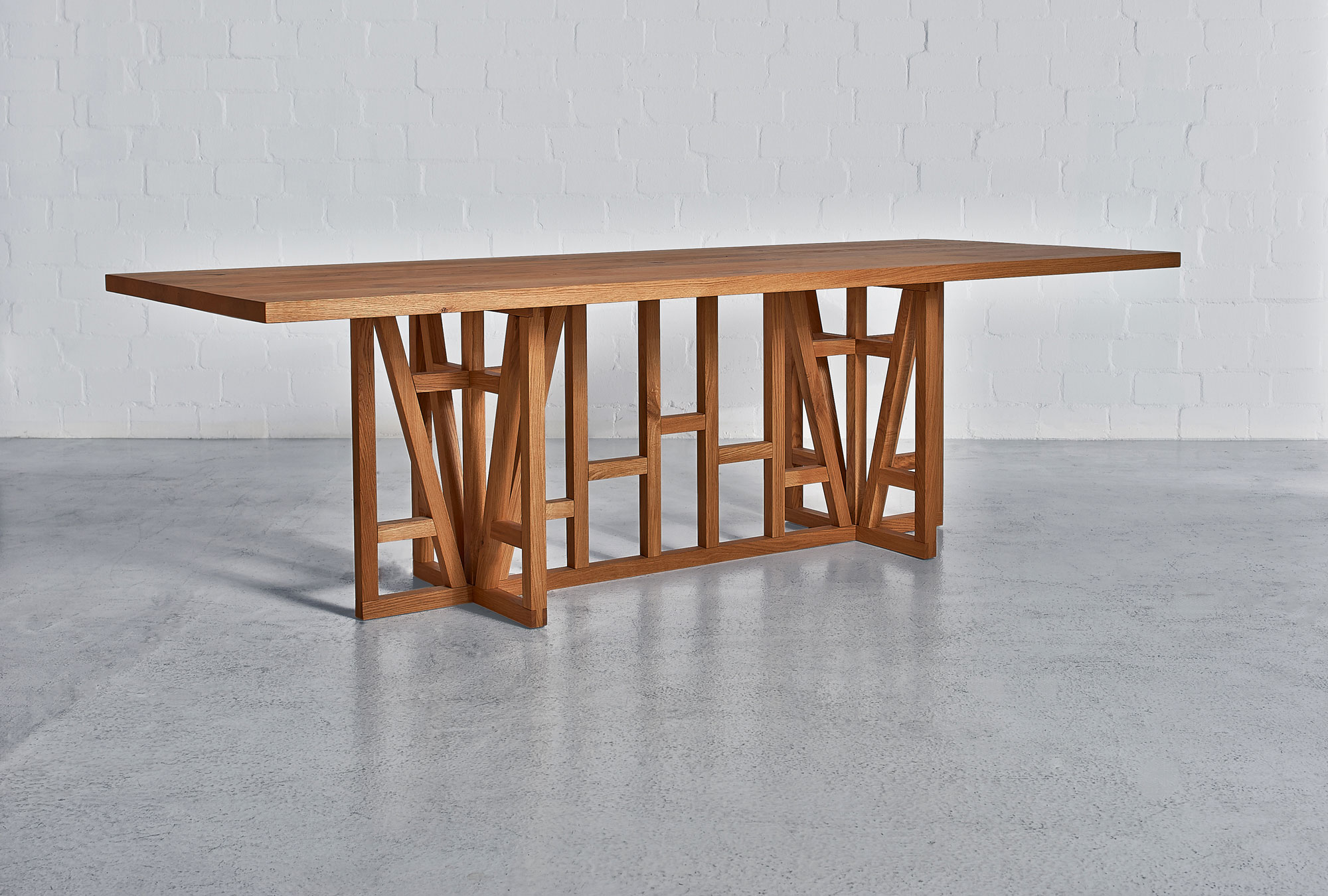 Designer Massivholz Esstisch FACHWERK 0040a Maßgefertigt aus Massivholz von vitamin design