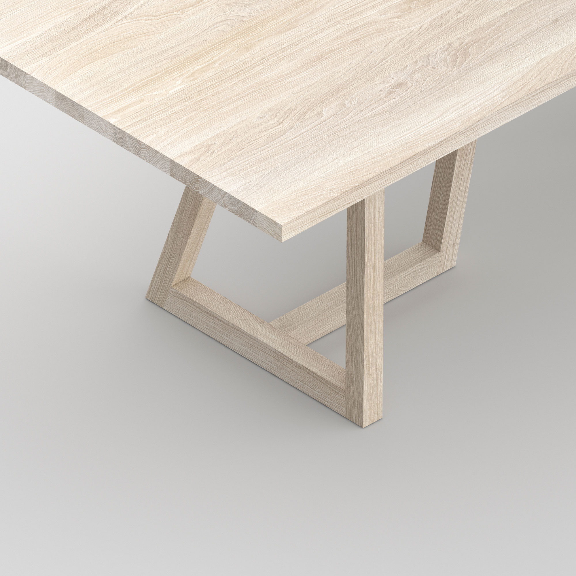 Designer Holztisch MARGO cam3 Maßgefertigt aus Massivholz von vitamin design