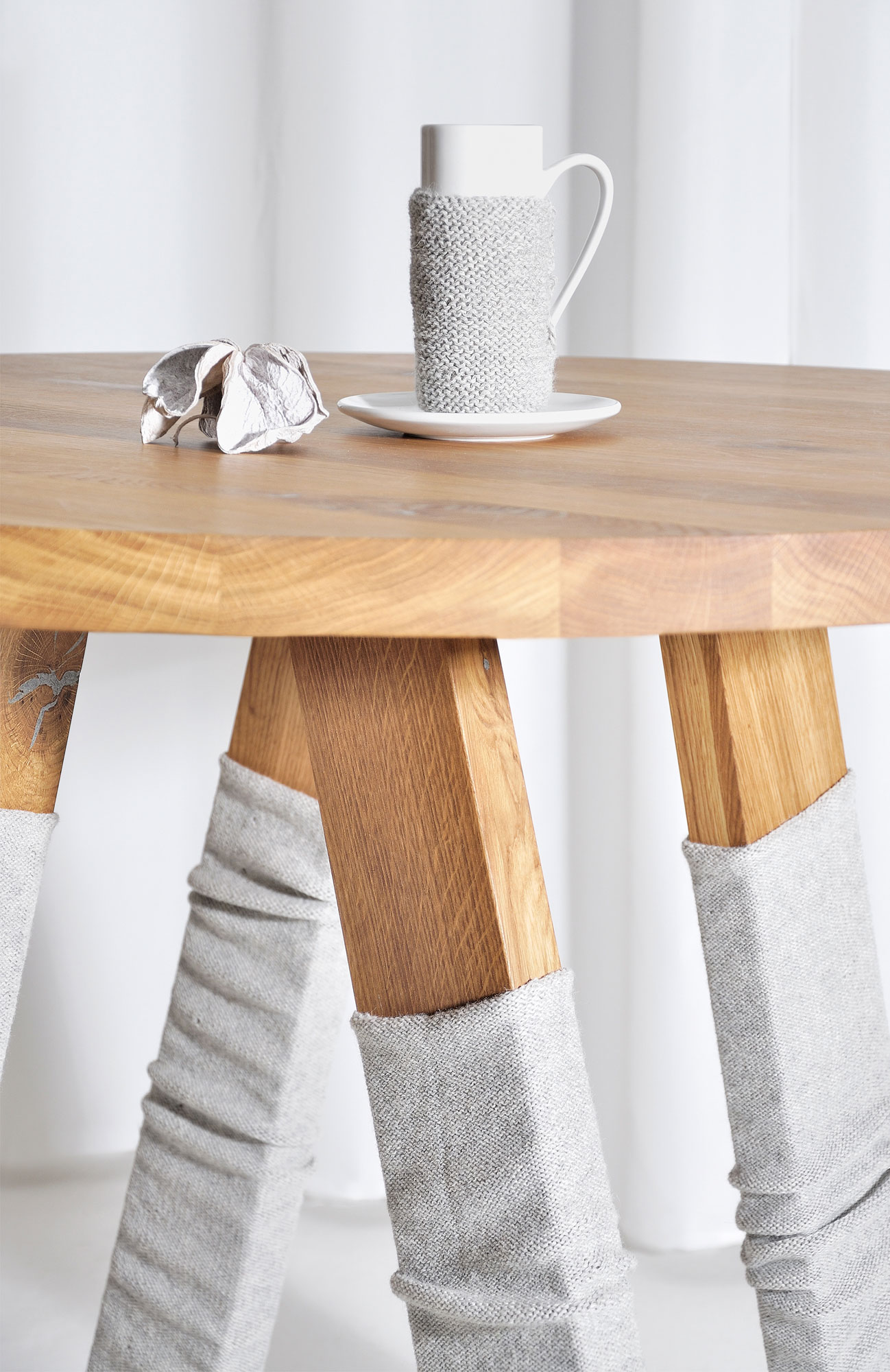 Designtisch Rund ZIRKEL 6387a Maßgefertigt aus Massivholz von vitamin design