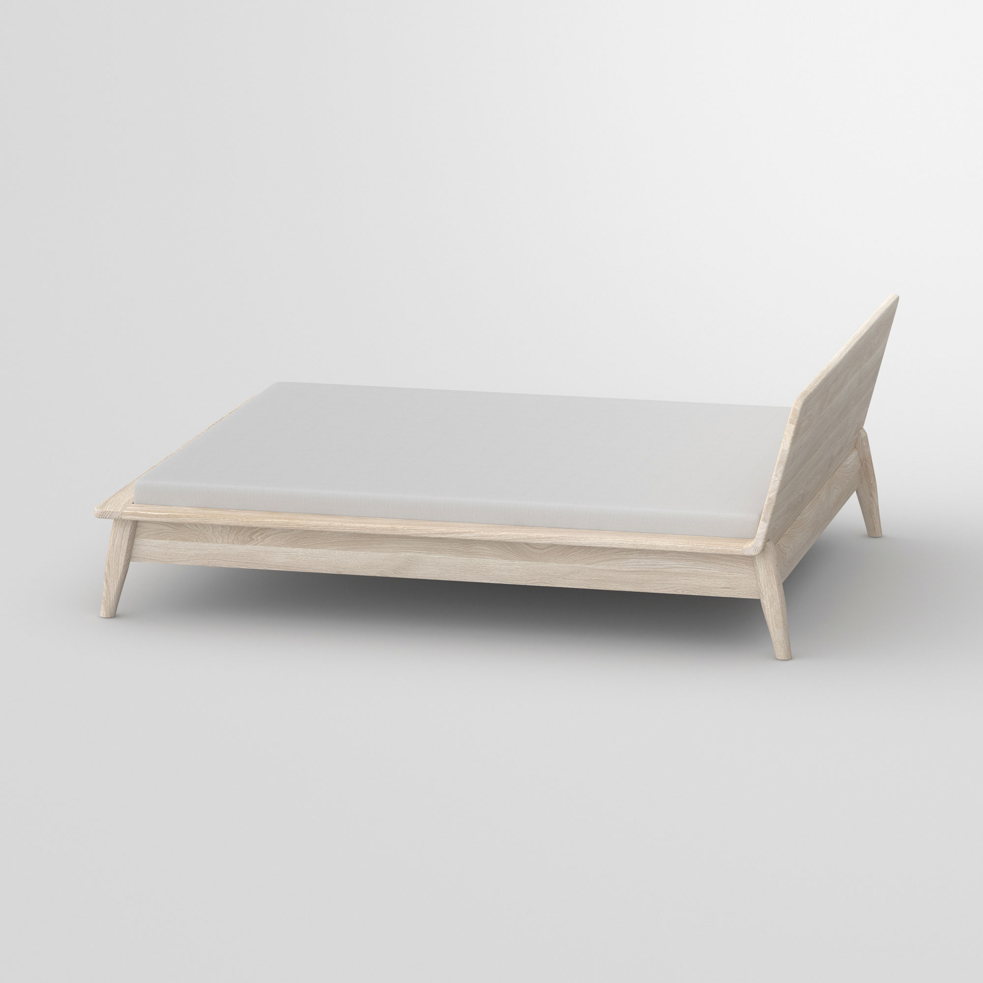 Designer Holzbett AETAS cam1 Maßgefertigt aus Massivholz von vitamin design