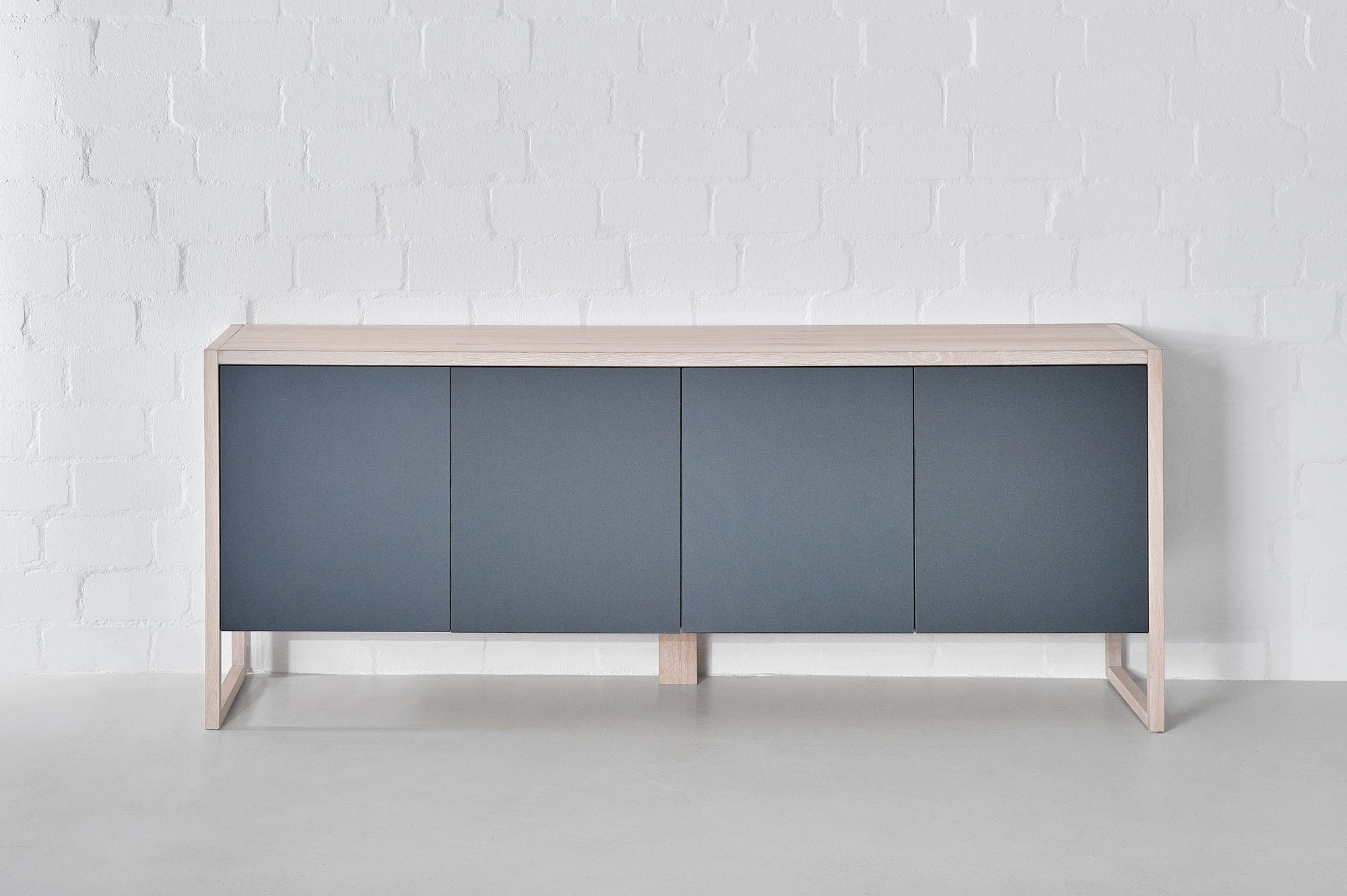 BIO-MDF Holzkommode SENA Edited Maßgefertigt aus Massivholz von vitamin design