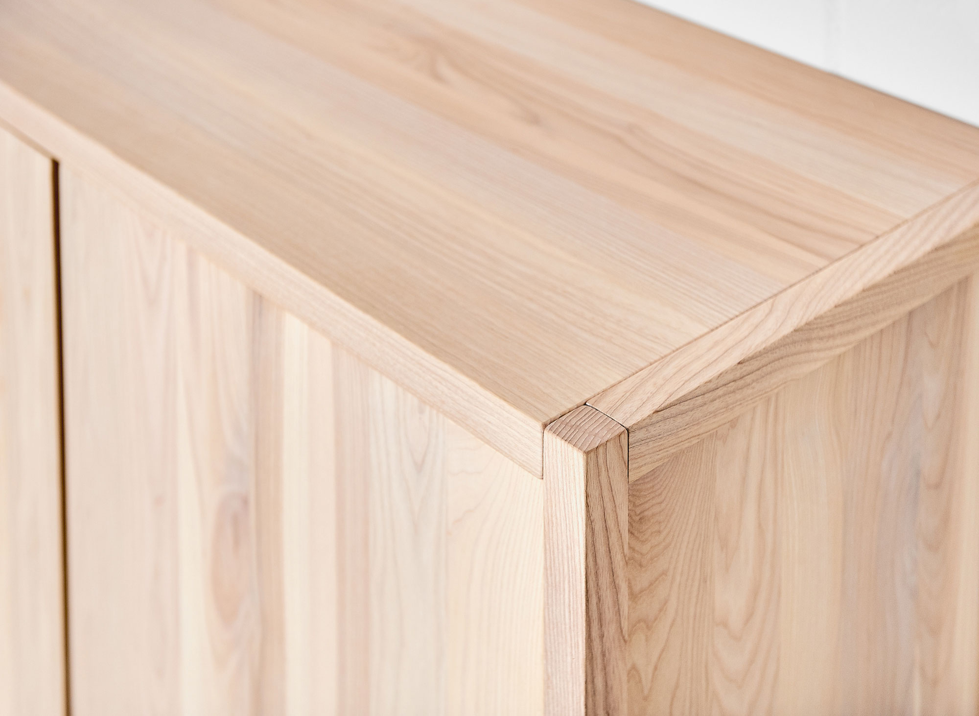 BIO-MDF Holzkommode SENA Edited Maßgefertigt aus Massivholz von vitamin design