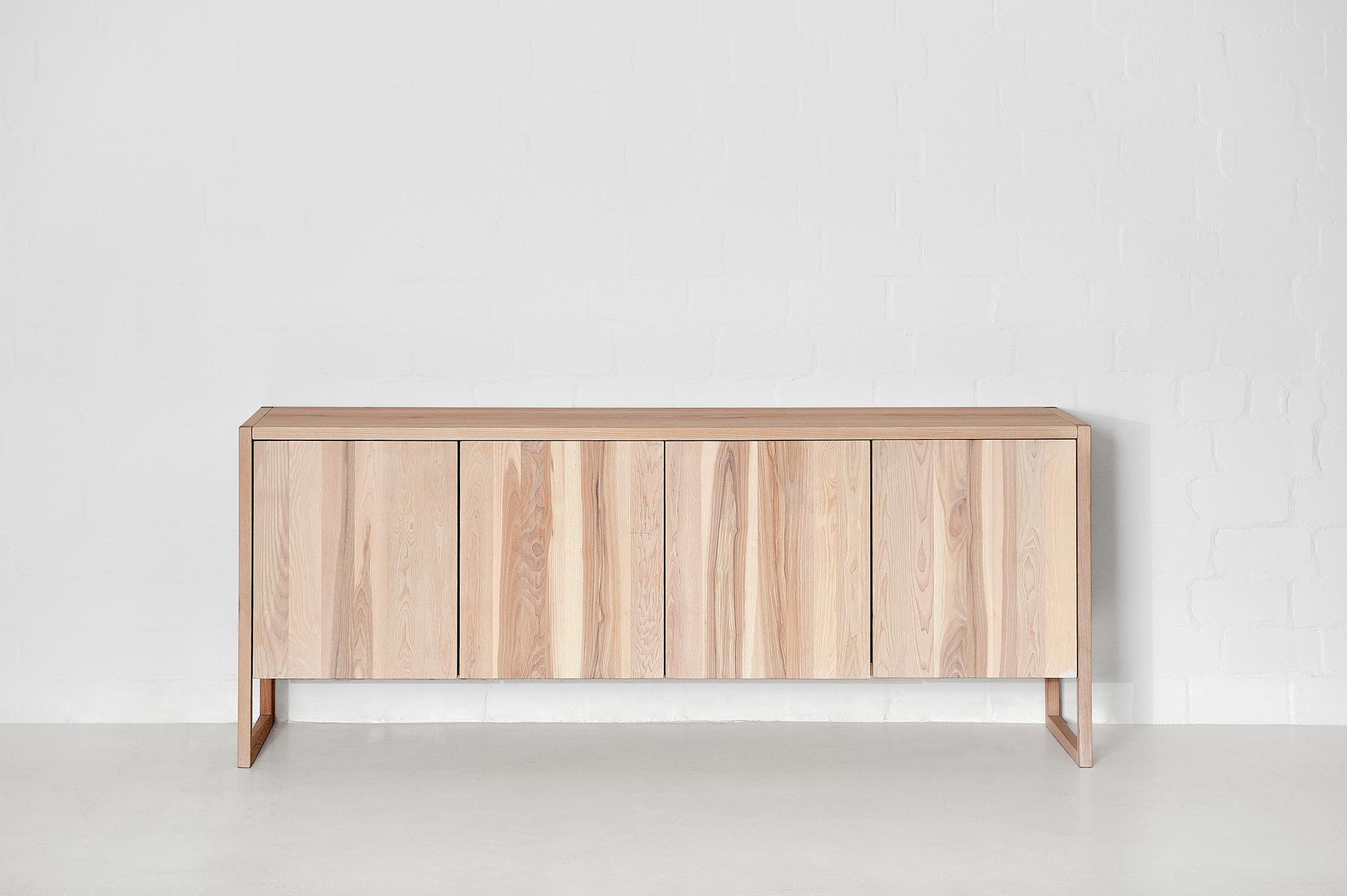 BIO-MDF Holzkommode SENA Edited Maßgefertigt aus Massivholz von vitamin design